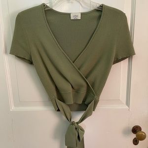 Aritzia: Wilfred “all tied up” sweater